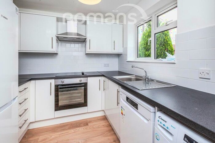 3 Bedroom Semi-Detached House To Rent In Wessex Way, SL6