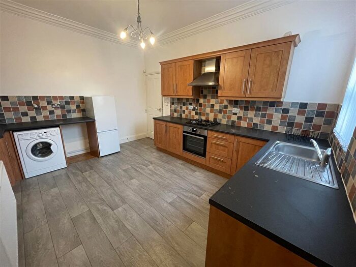 3 Bedroom Flat To Rent In Marine Approach, South Shields, NE33