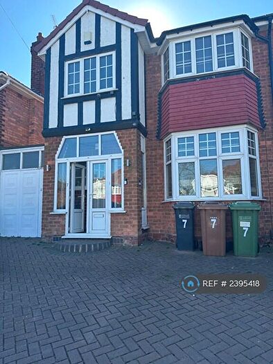 3 Bedroom Semi-Detached House To Rent In Coverdale Road, Solihull, B92