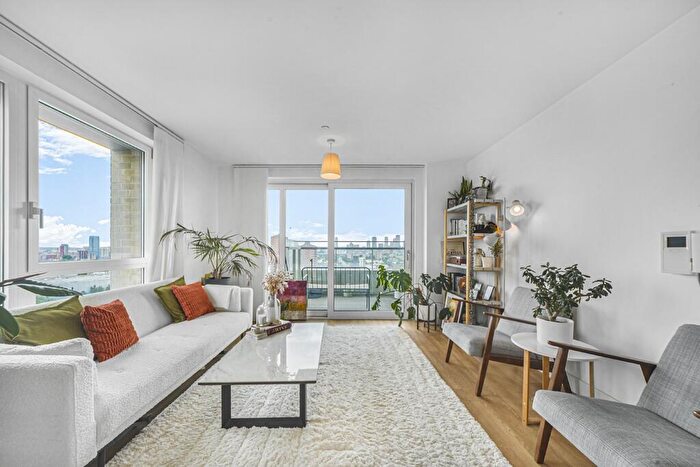 2 Bedroom Apartment To Rent In Jefferson Plaza London, E3