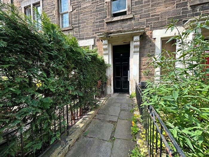 2 Bedroom Flat To Rent In Glen Street, Edinburgh, Midlothian, EH3