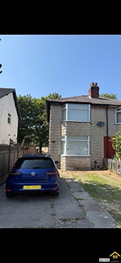 2 Bedroom Semi-Detached House For Sale In Leeds Road, Huddersfield, Kirklees, HD2