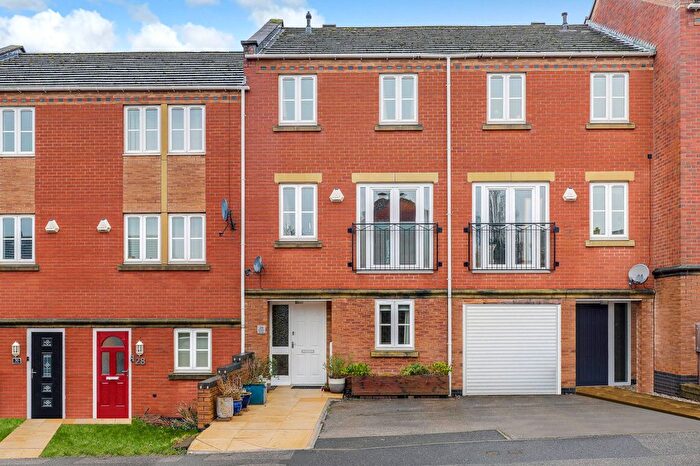 3 Bedroom Town House For Sale In Kelham Drive, Nottingham, NG5