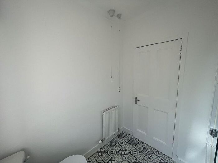 2 Bedroom Flat To Rent In Kenilworth Avenue, Dundee, DD4