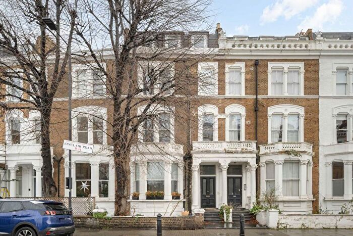 3 Bedroom Flat To Rent In Sinclair Road, London, W14