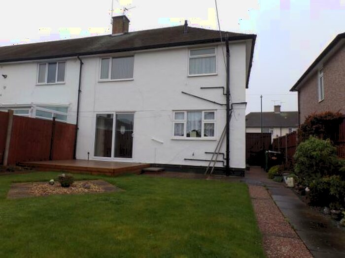 3 Bedroom Semi-Detached House To Rent In Wrenthorpe Vale, Clifton, NG11