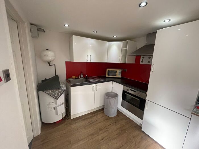 Studio To Rent In Lime Tree Walk, Amersham, HP7