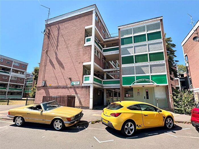 1 Bedroom Flat For Sale In Kent Street, Northam, Southampton, Hampshire, SO14