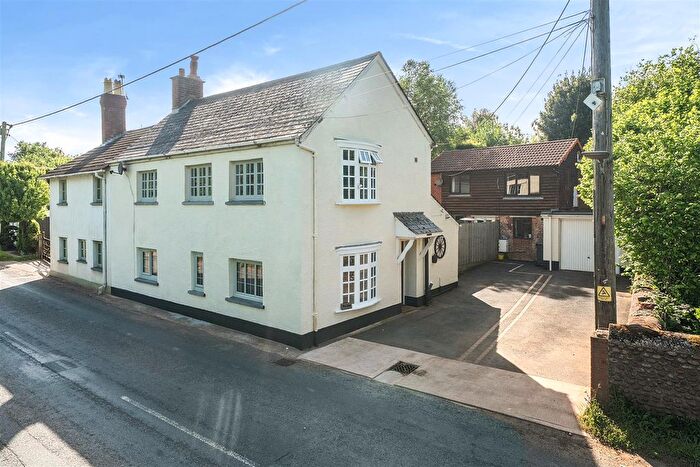 6 Bedroom Semi-Detached House For Sale In Exmouth Road, Colaton Raleigh, EX10