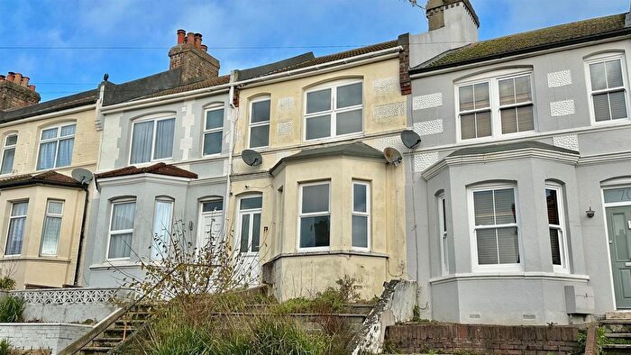 3 Bedroom Terraced House For Sale In Victoria Avenue, Hastings, TN35
