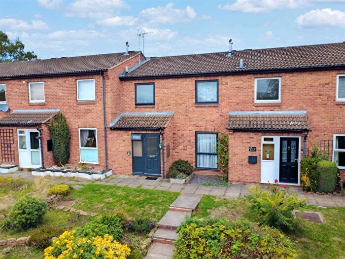 3 Bedroom Terraced House For Sale In Hutton Drive, Bramcote, NG9