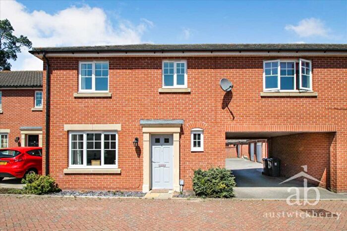 3 Bedroom Link Detached House To Rent In The Garrards, Kesgrave, Ipswich, IP5