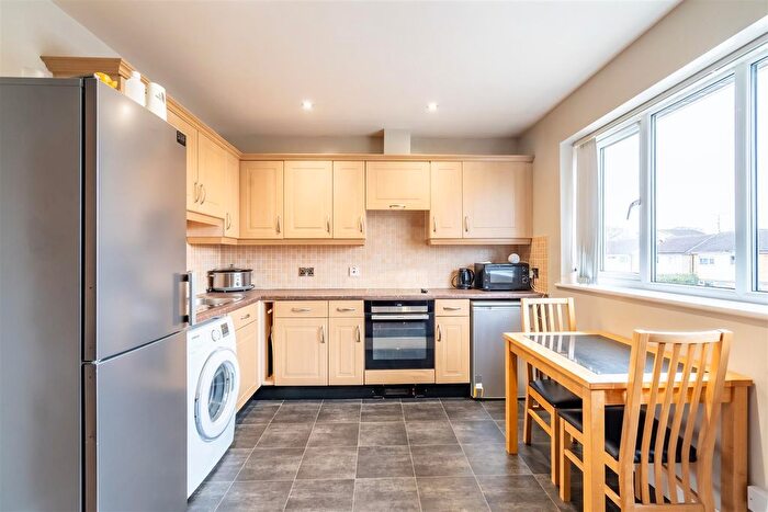 2 Bedroom Flat To Rent In Helena Mews, Foxwood Lane, York, YO24