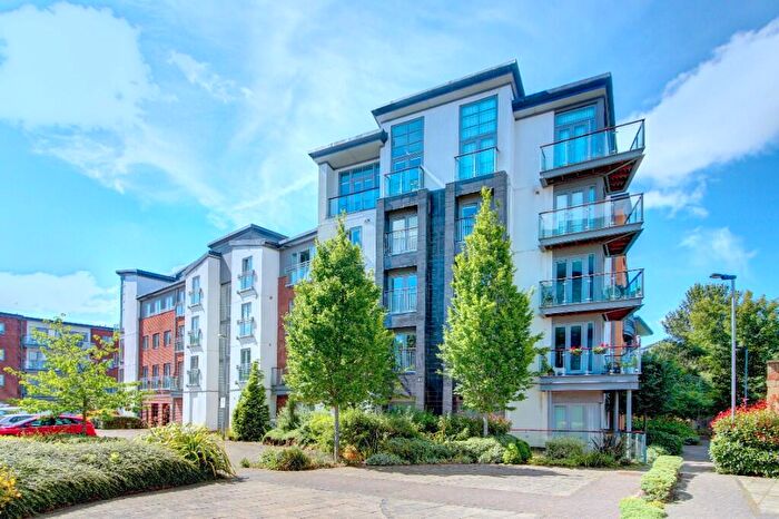 2 Bedroom Apartment For Sale In Midlothian Court, Worsdell Drive, Gateshead, Tyne And Wear, NE8