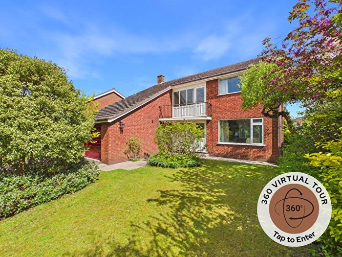 3 Bedroom Detached House For Sale In Roman Way, Sandbach, CW11