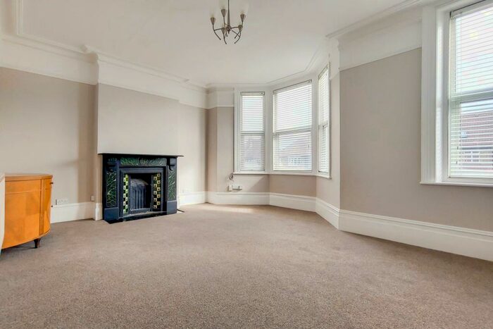 4 Bedroom Flat To Rent In Forest Hill Road, London, SE22