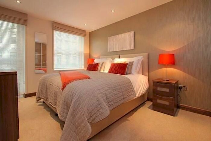 2 Bedroom Flat To Rent In Ennismore Gardens, London, SW7