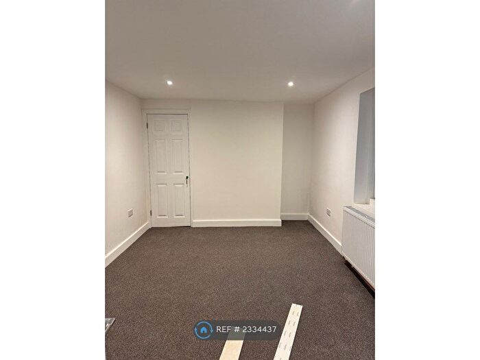 2 Bedroom Flat To Rent In Bristol Road, Gloucester, GL1