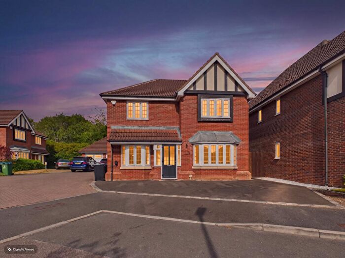4 Bedroom Detached House For Sale In Martyn Smith Close, Great Barr, Birmingham, B43