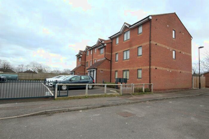 1 Bedroom Flat To Rent In Cobbett Close, Enfield, EN3