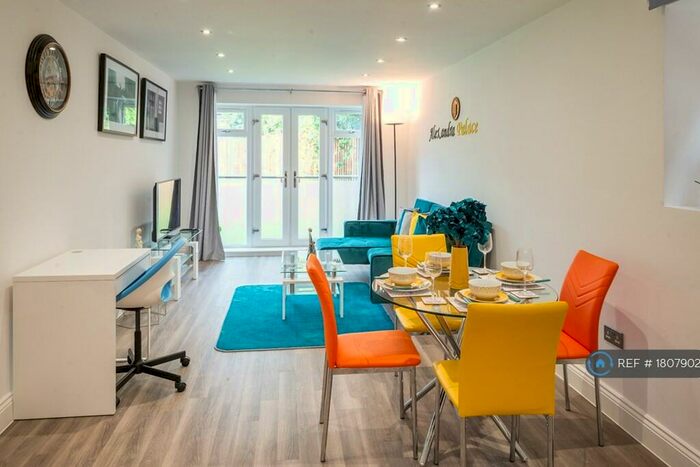 1 Bedroom Flat To Rent In Miyla View, Hatfield, AL10