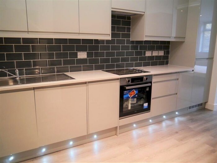1 Bedroom Apartment To Rent In Regal House, George Street, Hull, HU1
