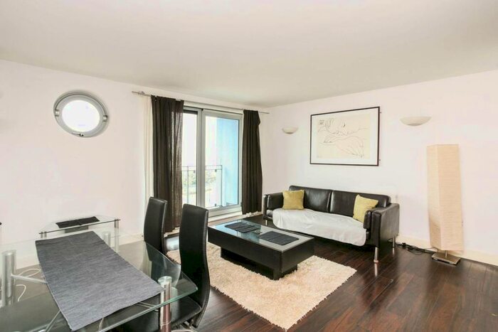 2 Bedroom Flat To Rent In Tideslea Path, Thamesmead, London, SE28