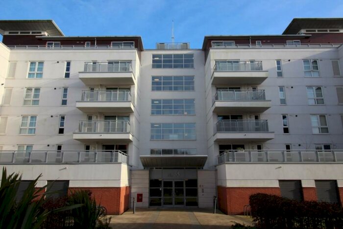 2 Bedroom Flat To Rent In Flat Watkin Road, Leicester, LE2