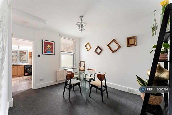 3 Bedroom Terraced House To Rent In Coopers Lane, London, E10