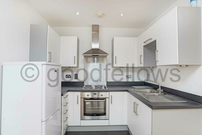 2 Bedroom Apartment To Rent In Whitestone Way, Croydon, Surrey, CR0