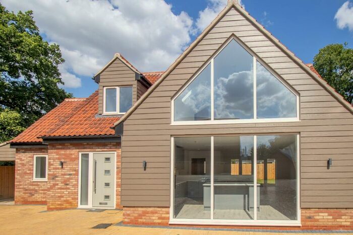 5 Bedroom Detached House For Sale In Chapel Mews, Pott Row, PE32