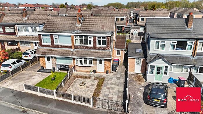 3 Bedroom Semi Detached House For Sale In Edale Close, Irlam, M44