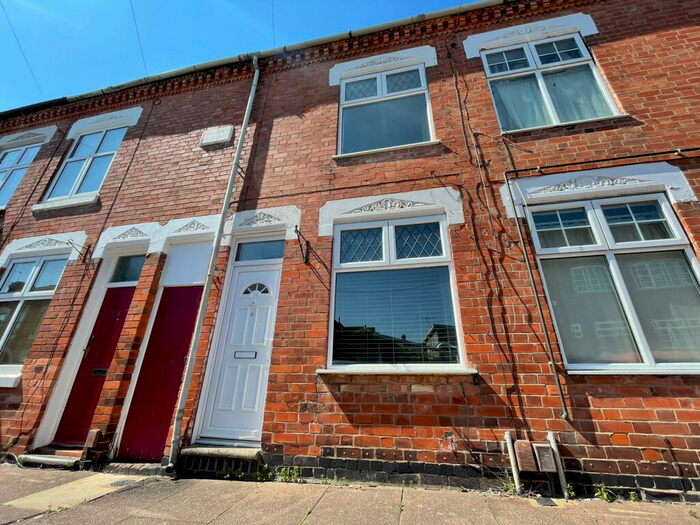 2 Bedroom Terraced House To Rent In Montague Road, Leicester, LE2