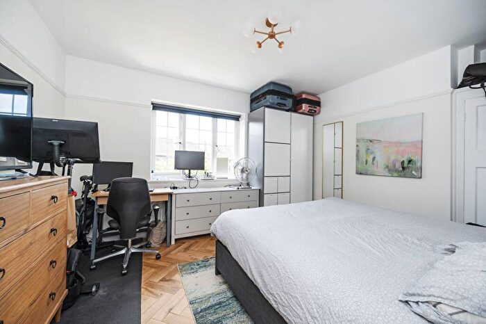 1 Bedroom Flat To Rent In Claremont Close, Islington, London, N1