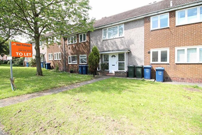 1 Bedroom Flat To Rent In Dene Avenue, Brunswick Green, Gosforth, NE13