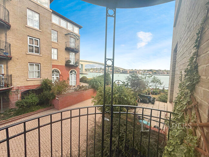2 Bedroom Apartment To Rent In Andes Close, Ocean Village, SO14