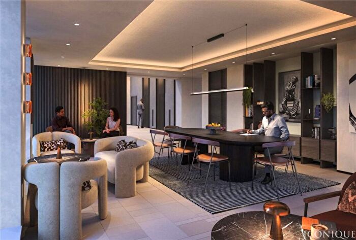 1 Bedroom Flat For Sale In West Cromwell Road, London, W14