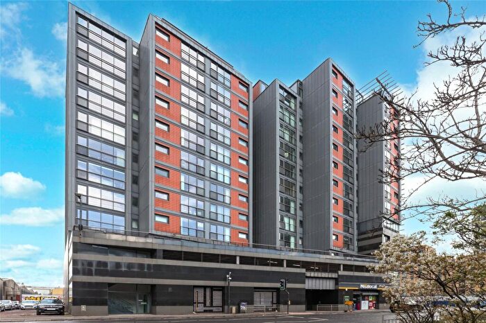 2 Bedroom Flat For Sale In Lancefield Quay, Glasgow, Glasgow City, G3