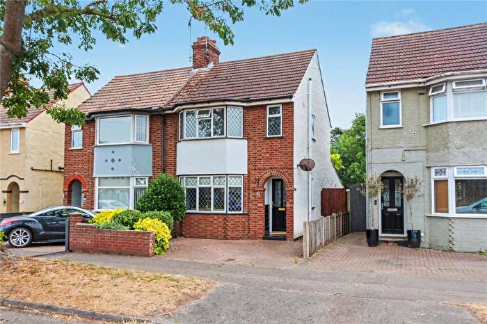 3 Bedroom Semi Detached House For Sale In Durban Road, Lowestoft, Suffolk, NR33