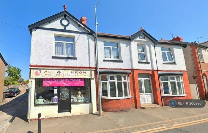 2 Bedroom Flat To Rent In High Street, Dyserth, Rhyl, LL18