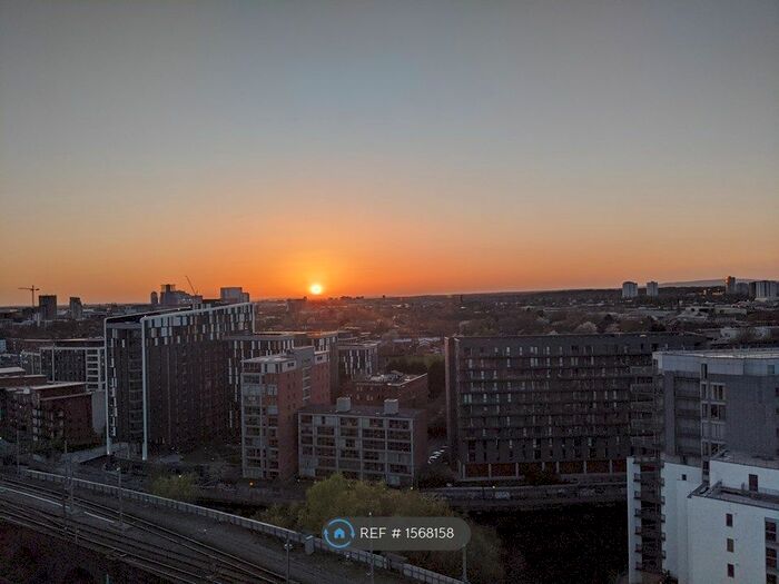 1 Bedroom Flat To Rent In Kelso Place, Manchester, M15