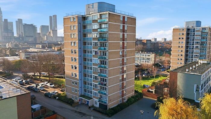 2 Bedroom Flat For Sale In Talbot House, Giraud Street, London, Greater London, E14