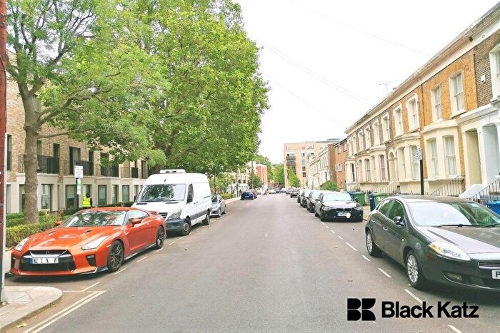 3 Bedroom Flat To Rent In Wansey Street, London Bridge, SE17
