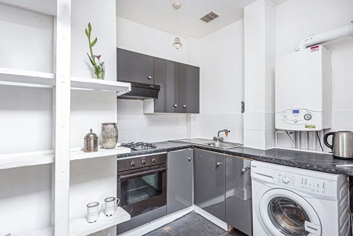 1 Bedroom Flat To Rent In Friary Road, London, SE15