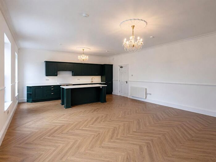 2 Bedroom Flat To Rent In Portland Square, St Pauls, Bristol, BS2