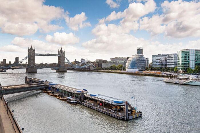 3 Bedroom Flat For Sale In Sugar Quay, Water Lane, London, United Kingdom, EC3R