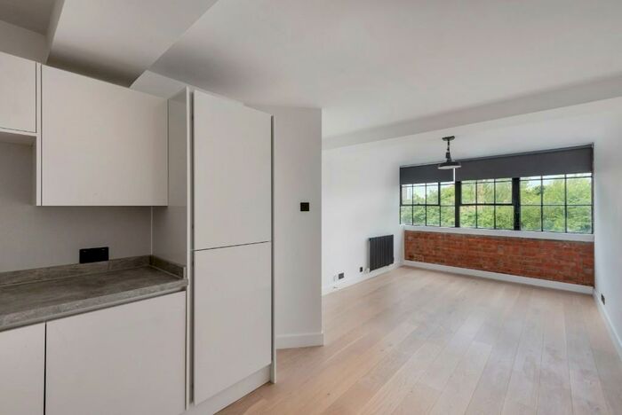 1 Bedroom Flat To Rent In Copperfield Road, London, E3