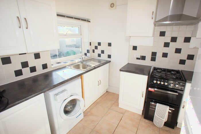 2 Bedroom Flat To Rent In Grosvenor Road, St Pauls, Bristol, BS2