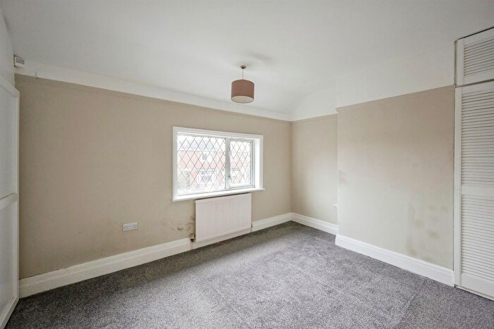 2 Bedroom Semi-Detached House For Sale In Dixon Crescent, Balby, Doncaster, DN4