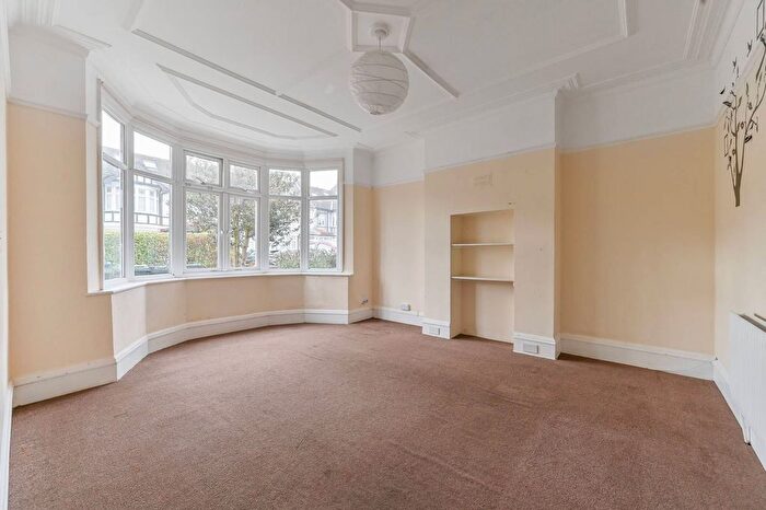 4 Bedroom Terraced House For Sale In Kilmartin Avenue, Norbury, London, SW16